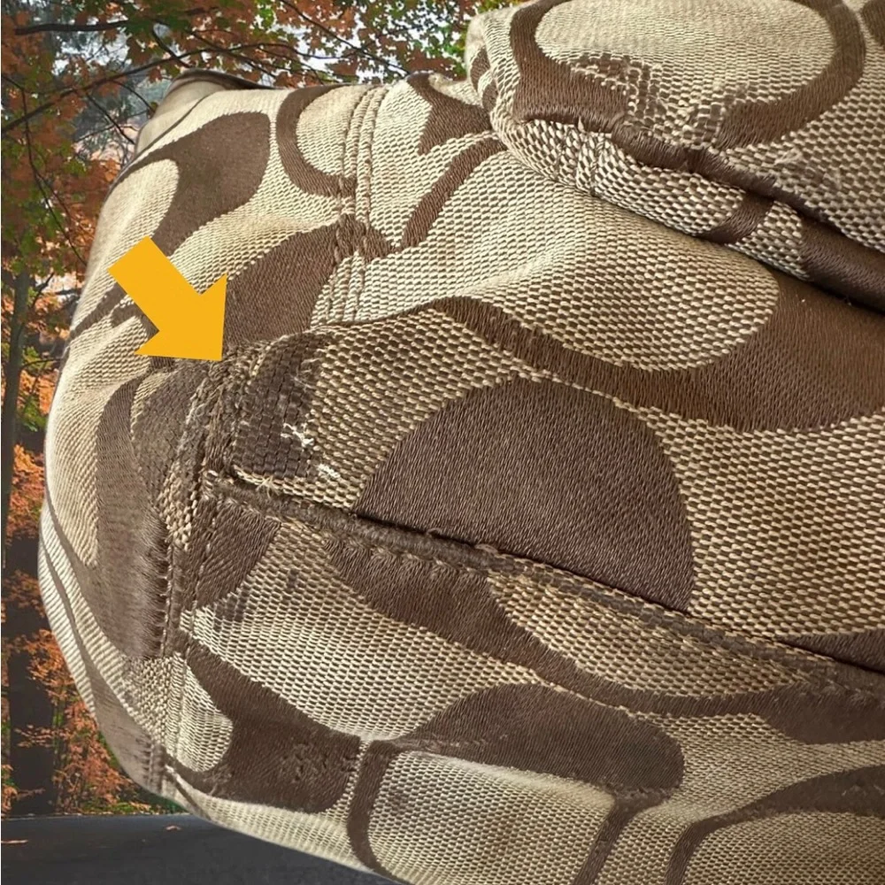 COACH Leah Signature Tote Bag - Khaki/Brown No. D1077-F14659